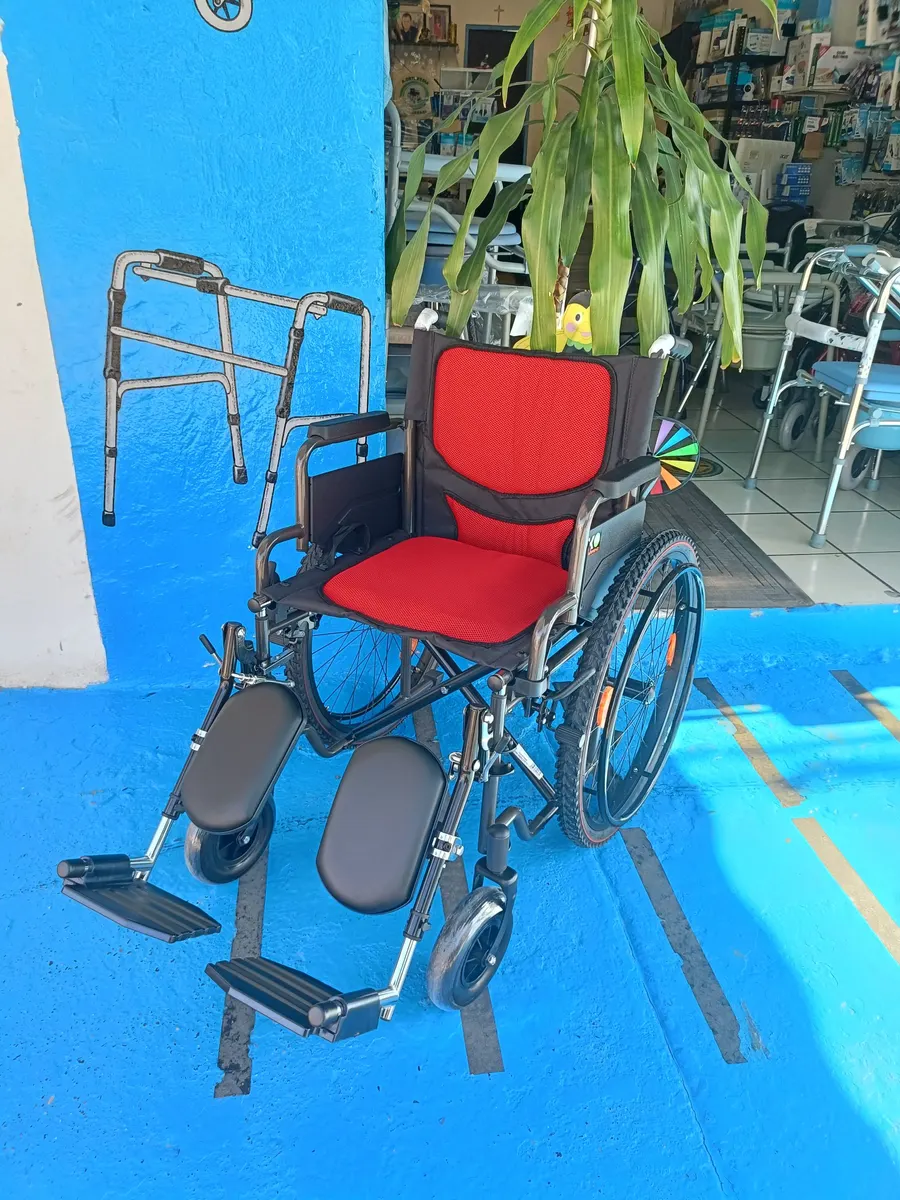 OU451 – 19″ All-Terrain Sport Wheelchair With Elevating Leg Rests